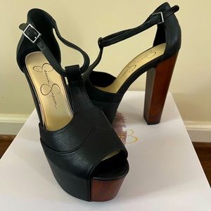 Jessica Simpson platform sandals, black. Size 5.